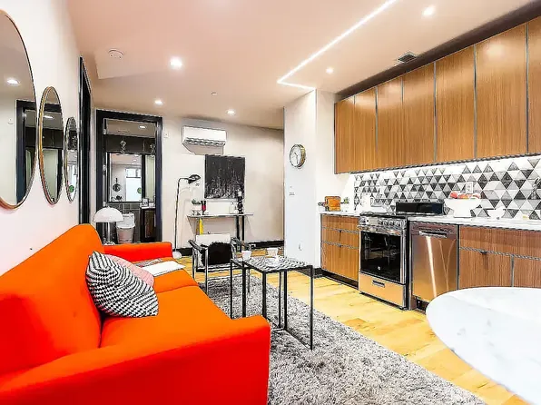 1270 New York Avenue image 2 of 21