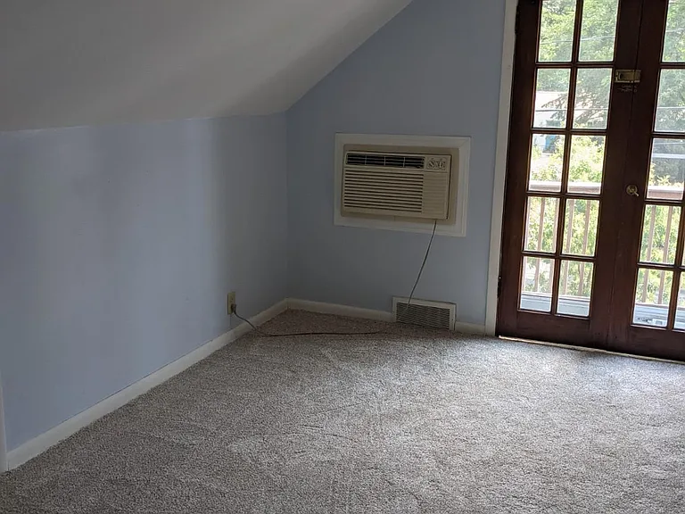 1906 E Mifflin St #2 — Photo 21