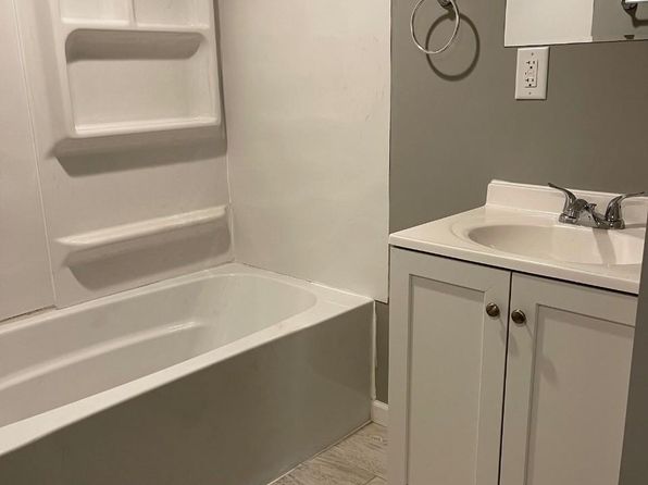 omaha-nebraska-442098574 picture