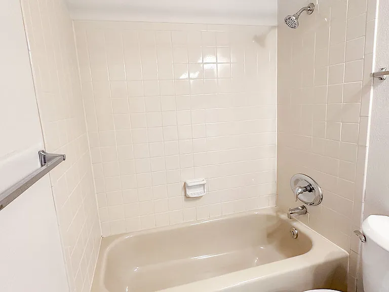 4205 E 119th Pl #C — Photo 17