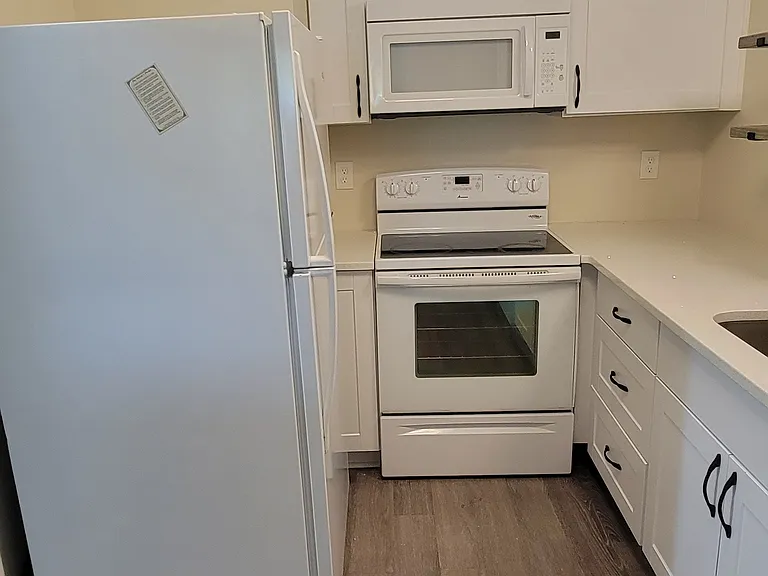 4607 Grinding Stone Dr #D — Photo 3