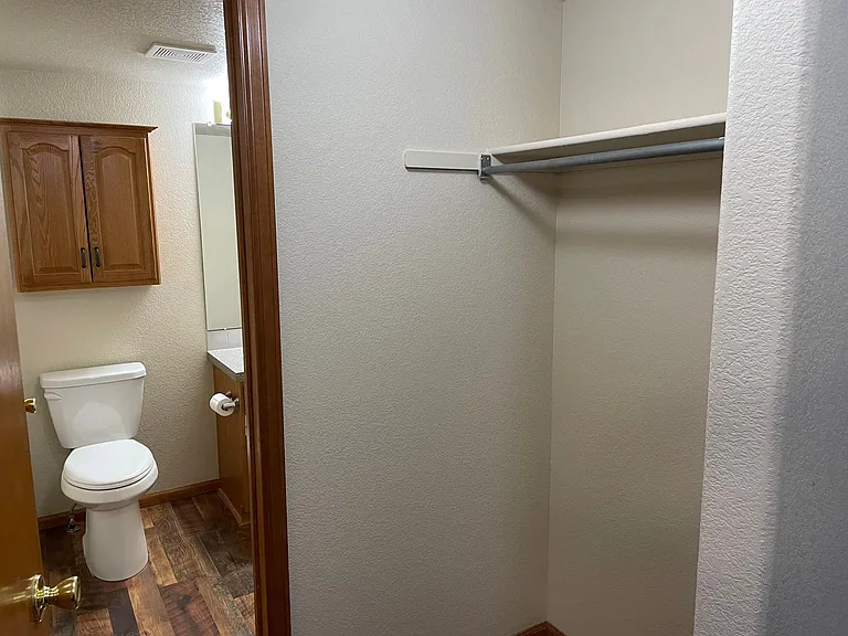 494 S Tamera Ave — Photo 16