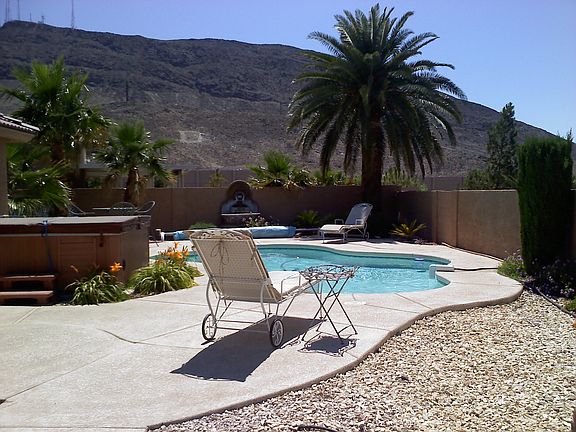 4th image of 342 Oak Canyon Dr