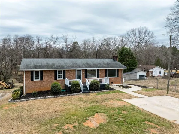 509 Carol Leigh Dr, Gibsonville, NC 27249