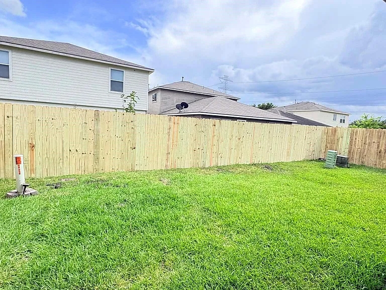 19319 Jordans Landing Ln — Photo 23