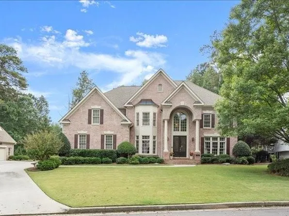585 Meadows Creek Dr, Johns Creek, GA 30005