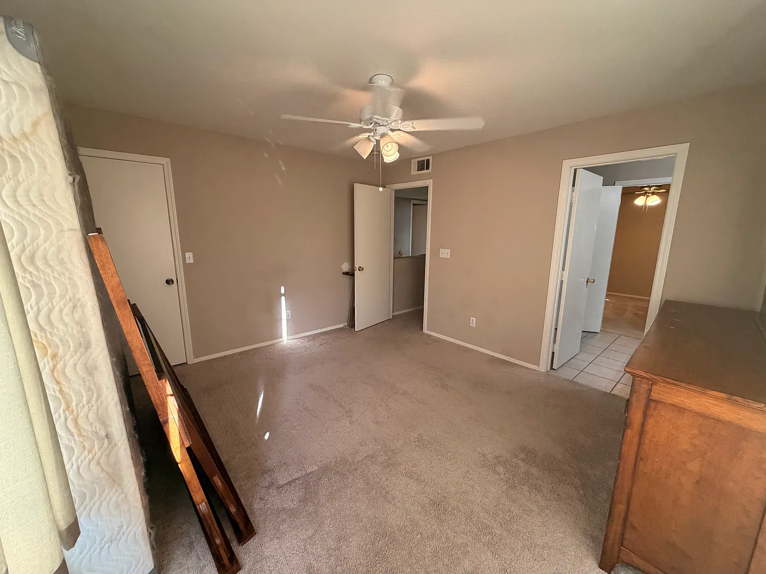 3 bed, 2.5 bath, 1534 sqft, $2,000 — Photo 1