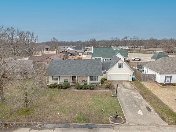 5th image of 103 Key Cir