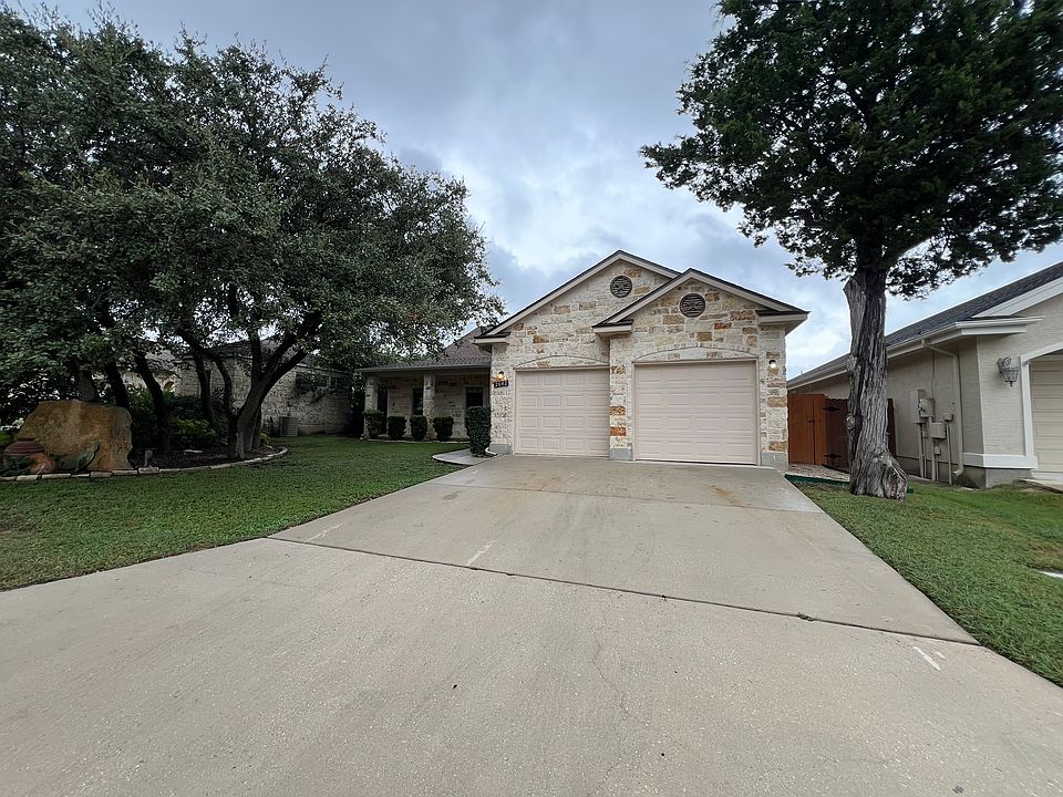 1st image of 2642 Fairwood Dr