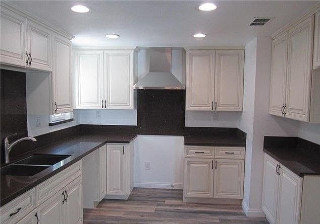 1st image of 506 Camaritas Dr
