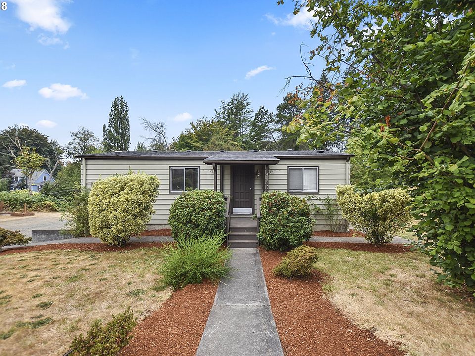 1st image of 425 Kirby Ave NE