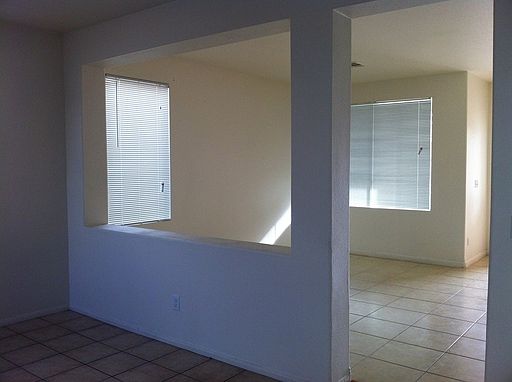 3rd image of 6016 Notre Dame Ave