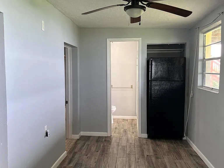5275 N Highway 1 #4 — Photo 3