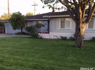 810 W Tokay St, Lodi, CA 95240