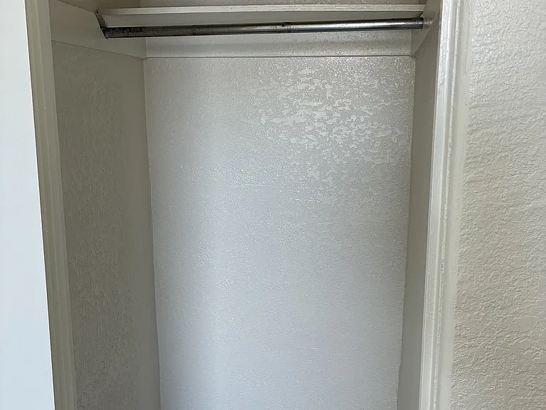 608 Barcelona Dr — Photo 12
