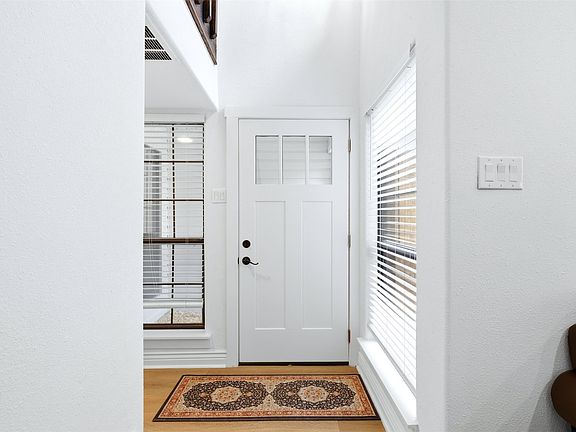 5th image of 2110 Cologne Dr
