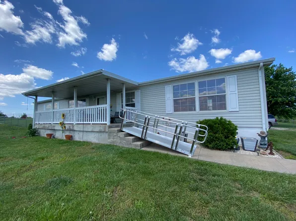 100 Chadwick Road, Fair Grove, MO 65648