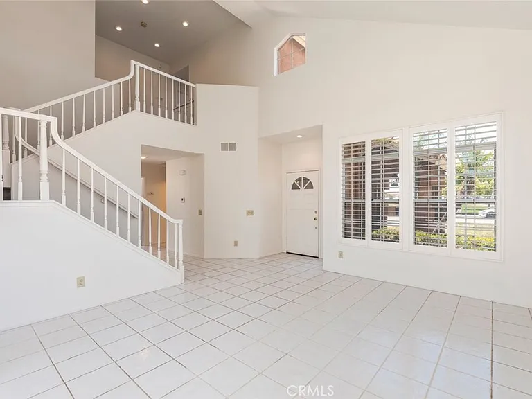 Thundersky Cir — Photo 1