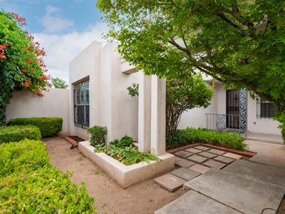 3244 La Ronda Pl NE, Albuquerque, NM, 87110