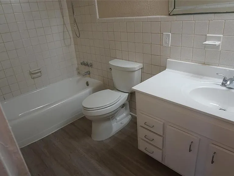 470 3rd St S #309 — Photo 14