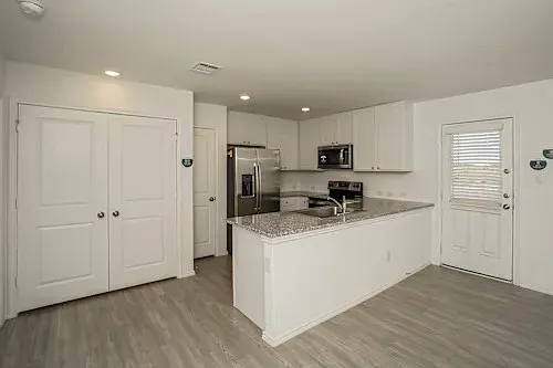 125 Parish Ln — Photo 4