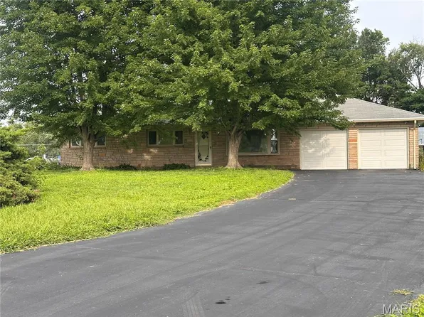7 Wayne St, Saint Charles, MO 63301