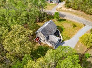 2518 Regency Dr, Fredericksburg, VA 22408