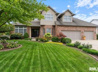 2705 Dickens Dr, Springfield, IL 62711