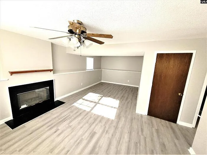 3 bed, 2.5 bath, 1920 sqft, $1,950 — Photo 3