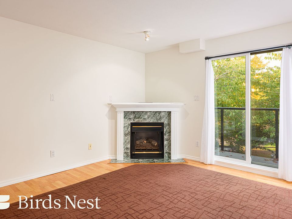 1st image of 2212 Oxford St #305