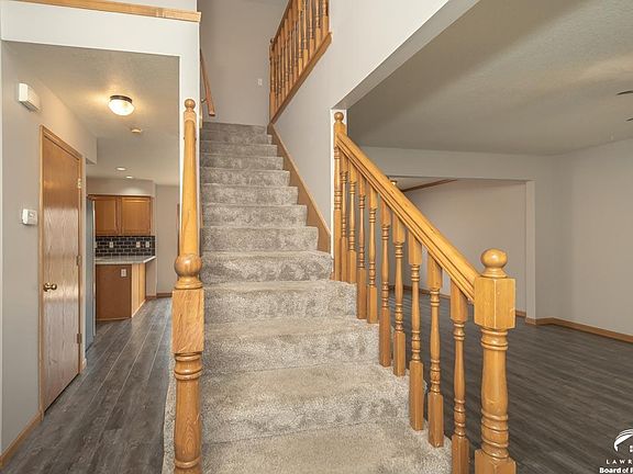 5th image of 1729 Whitmore Ct