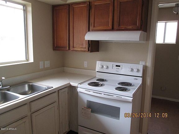 5th image of 1521 E Irwin Ave