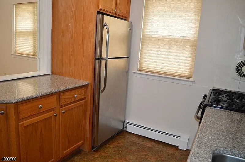 1 bed, 1.0 bath, $1,875 — Photo 3