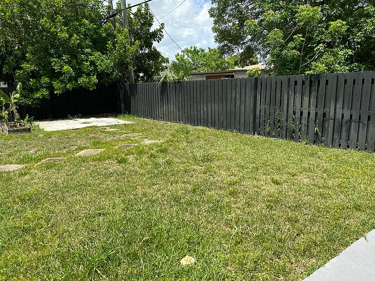 61 NW 47th St — Photo 14