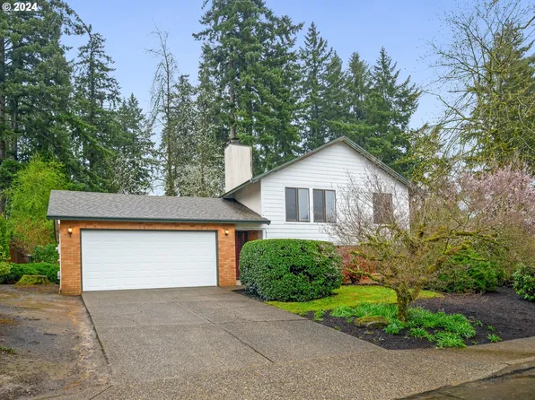 18110 Penny Ct, Gladstone, OR 97027
