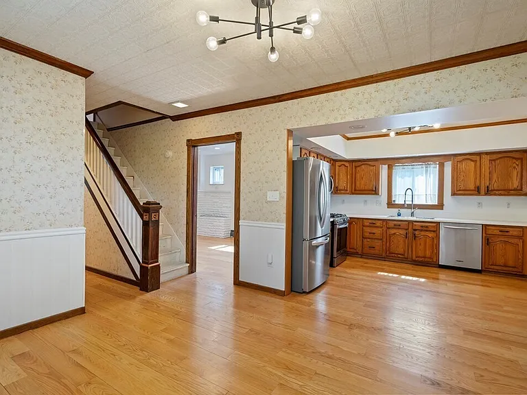 6026 Sawyer St #2 — Photo 7