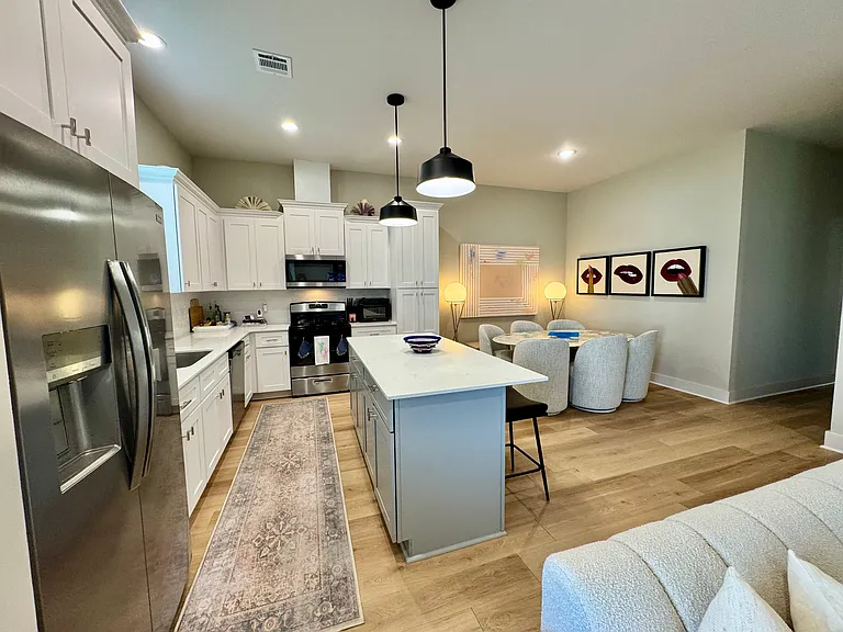 Kitchen/Dining
