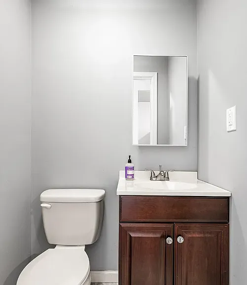 2157 N Franklin St — Photo 4