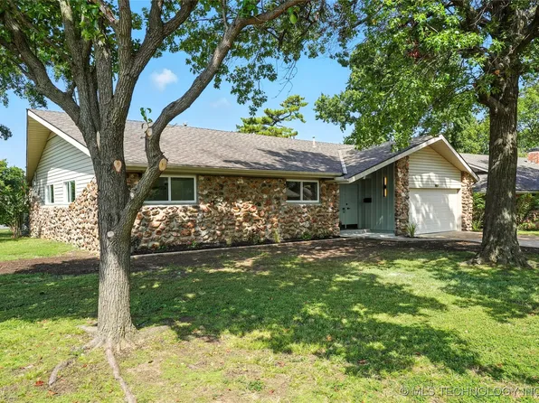 5848 S Maplewood Ave, Tulsa, OK 74135