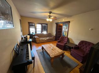 2968 N Oakland Ave APT 11, Milwaukee, WI 53211