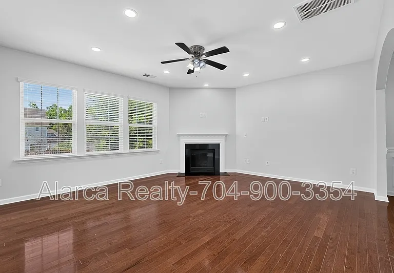 10431 Paisley Abbey Ln — Photo 10