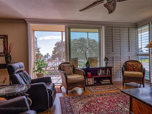 3rd image of 1048 N Shore Dr NE Unit 3