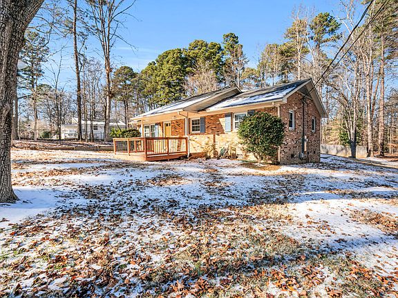 4th image of 319 Fleming Dr