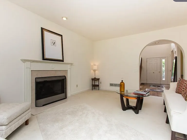 13 Horseshoe Ln — Photo 12