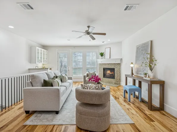 2606 Shelby Ave APT 304, Dallas, TX 75219