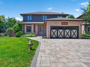881 Irving Ct, Kingston, ON K7P2R6