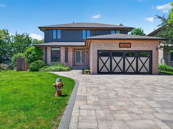 881 Irving Ct, Kingston, ON K7P 2R6
