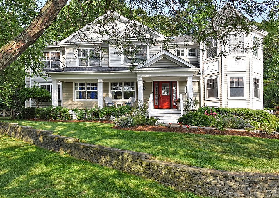 1st image of 35 Mohring Bay Ct
