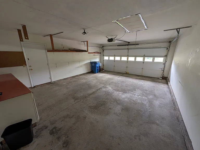 698 Liberty Ln — Photo 19