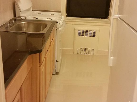 3rd image of 21610 77th Ave APT 3